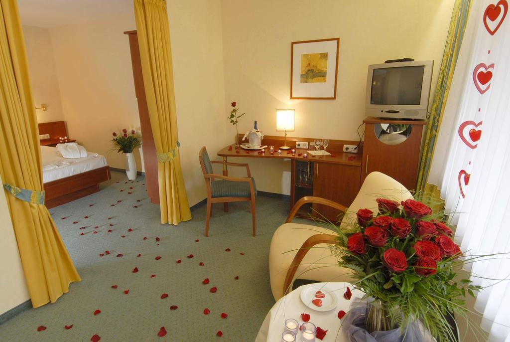 Balladins Superior Hotel Gutsmann Bad Bramstedt Zimmer foto