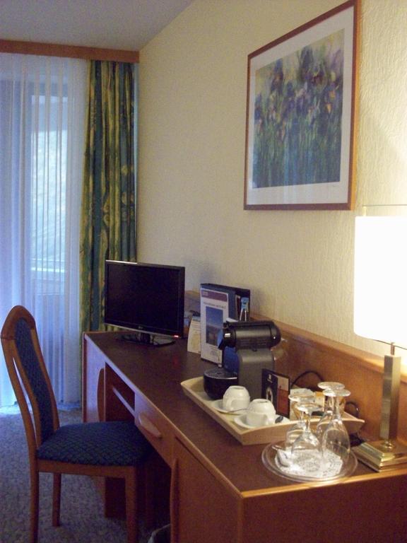 Balladins Superior Hotel Gutsmann Bad Bramstedt Zimmer foto